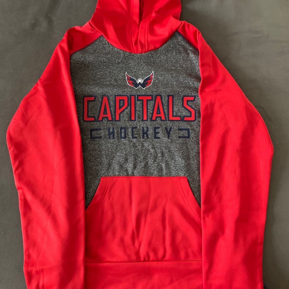 NWT!!! Washington Capitals Hoodie Men’s Size Small